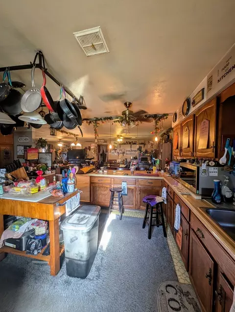 Kitchen - 1824 Cobb Blvd, Kankakee, IL 60901 photo 4 of 5