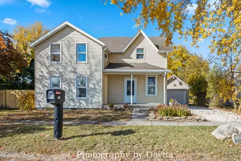 569 S Chestnut St, Chebanse, IL 60922