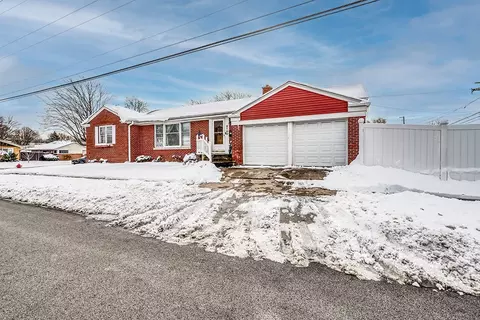 9100 S 55th Ave, Oak Lawn, IL 60453