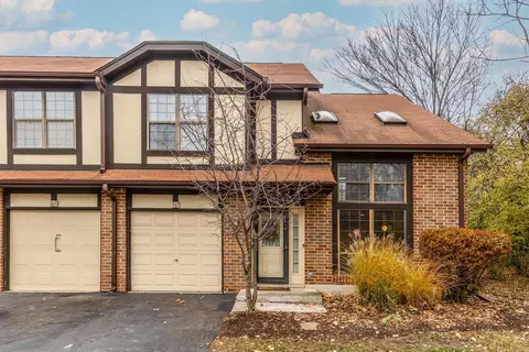 367 Golfview Ct, Bloomingdale, IL 60108