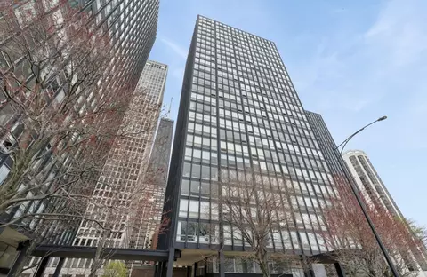 880 N Lake Shore Dr #16DH, Chicago, IL 60611