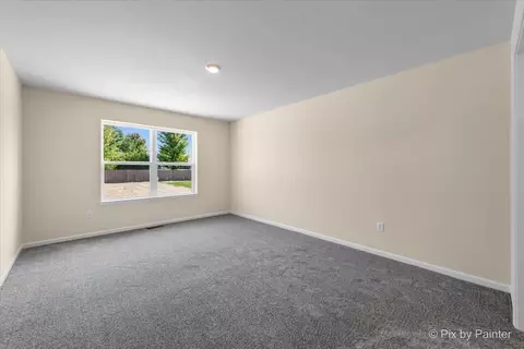 715 Apple Valley Rd, Harvard, IL 60033 photo 15