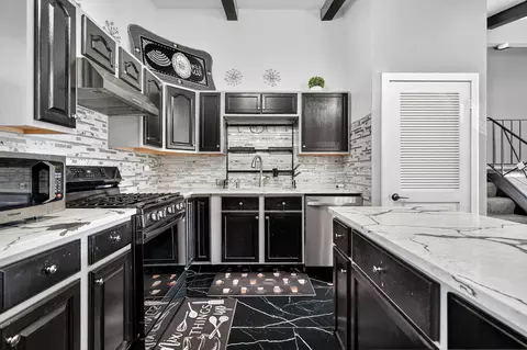 Kitchen - 2126 David Dr, Des Plaines, IL 60018 photo 4 of 5