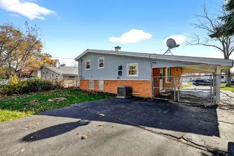 Exterior - 2126 David Dr, Des Plaines, IL 60018 photo 6 of 6