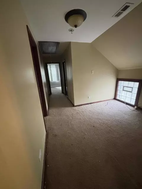 423 E 144th St, Dolton, IL 60419 photo 2