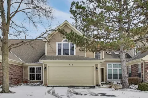 716 Clover Hill Ct, Elk Grove Village, IL 60007