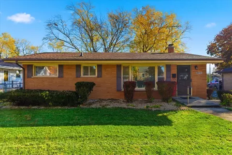 1110 Carmel Blvd, Zion, IL 60099