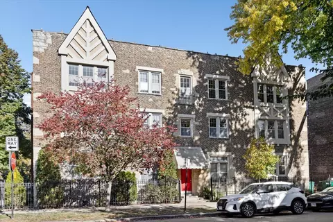 1956 W Melrose St #102, Chicago, IL 60657