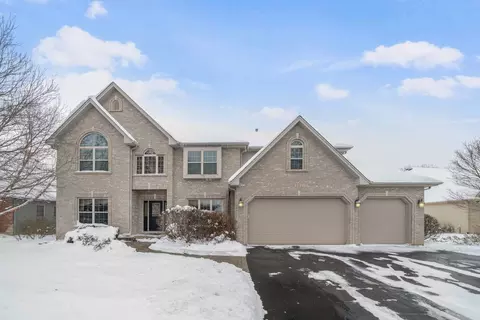 757 Merrill New Rd, Sugar Grove, IL 60554