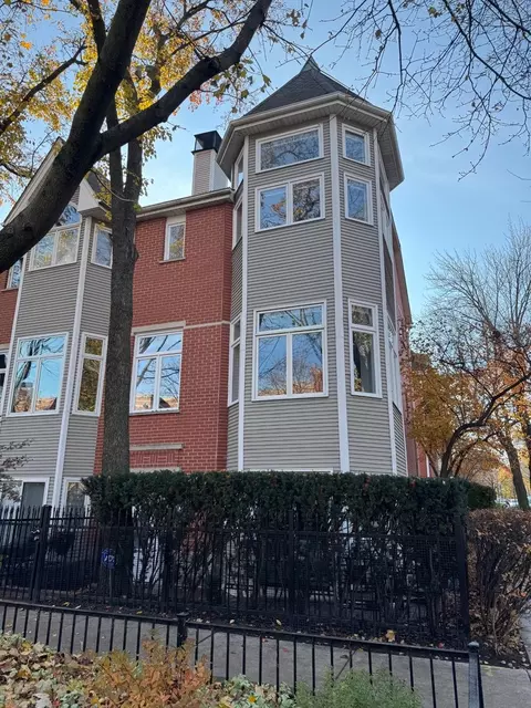 1459 W Wrightwood Ave #1459, Chicago, IL 60614