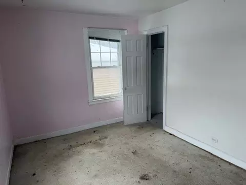 2500 Maple St, Des Plaines, IL 60018 photo 5