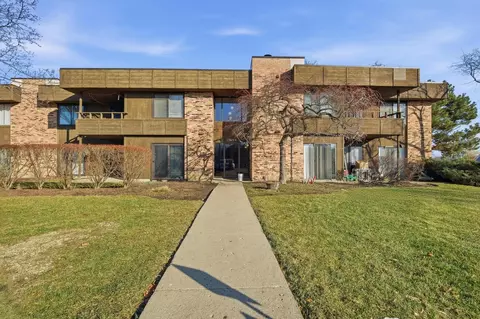1365 N Sterling Ave #214D, Palatine, IL 60067