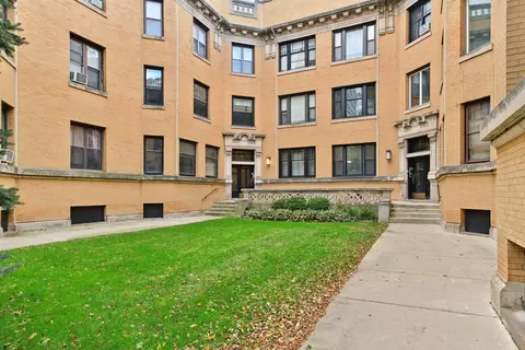 4826 S Dorchester Ave #2W, Chicago, IL 60615