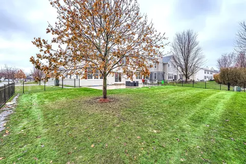 2224 Amelia Ln, Hoffman Estates, IL 60192 photo 27
