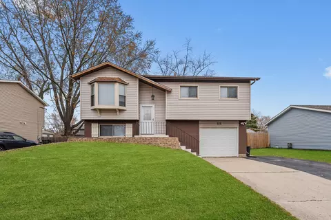 156 Monterey Dr, Bolingbrook, IL 60440
