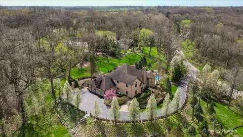 View/Area - 10018 Haegers Bend Rd, Algonquin, IL 60102 photo 2 of 7