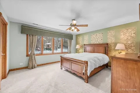 Bedroom - 10018 Haegers Bend Rd, Algonquin, IL 60102 photo 5 of 9