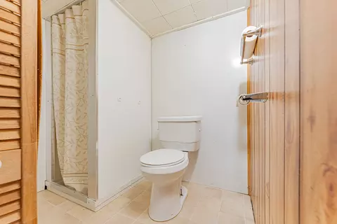 Bath - 205 E Park St, Danvers, IL 61732 photo 3 of 3