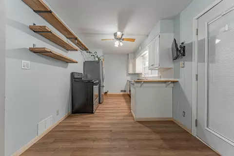 Entry Way - 205 E Park St, Danvers, IL 61732 photo 3 of 3