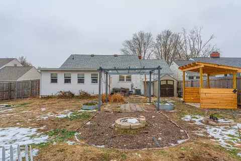 Exterior - 205 E Park St, Danvers, IL 61732 photo 3 of 5
