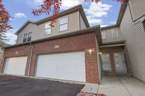 16530 Willow Walk Dr, Lockport, IL 60441