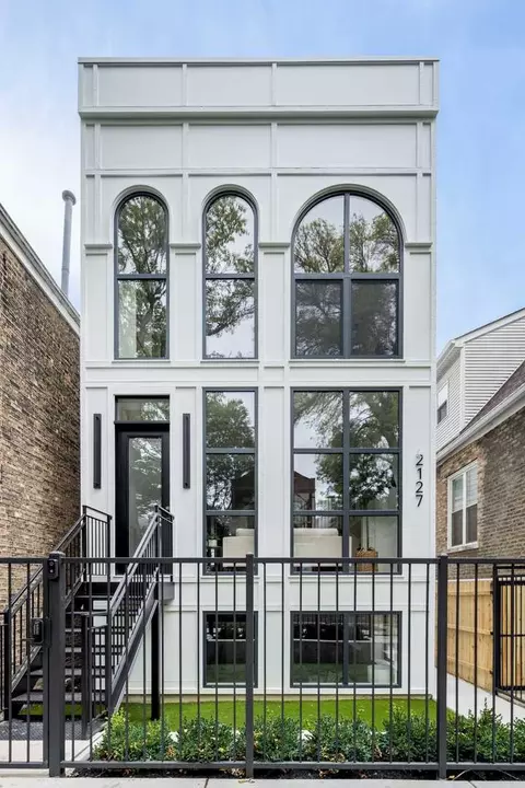 2127 W Dickens Ave, Chicago, IL 60647