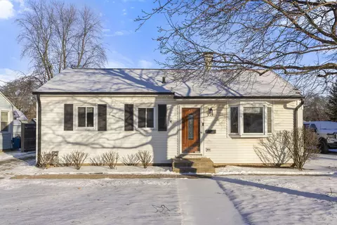 115 N Western Ave, Aurora, IL 60506