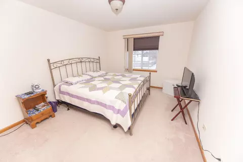 Bedroom - 1102 Nikki Ct, Joliet, IL 60431 photo 2 of 2