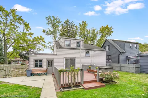 Exterior - 9018 Roach Ave, Brookfield, IL 60513 photo 6 of 6