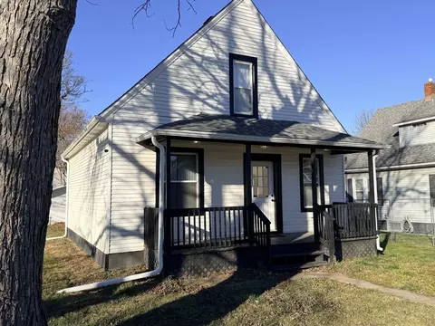 116 S Central Ave, Ladd, IL 61329