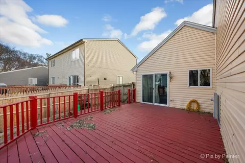 653 Hampton Cir, Elgin, IL 60120 photo 28