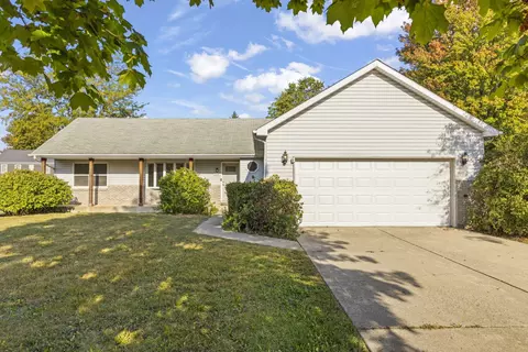 2337 Golfview Dr, Joliet, IL 60435