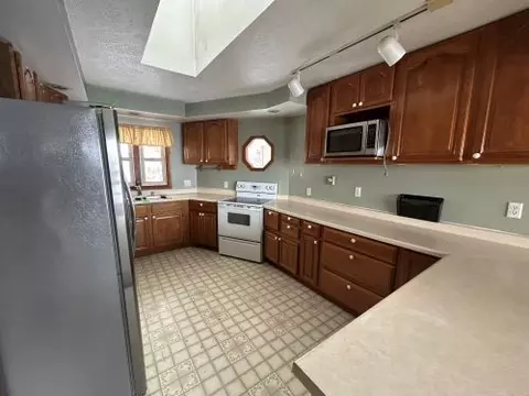 Kitchen - 10940 S Dwight Rd, Dwight, IL 60420 photo 1 of 1