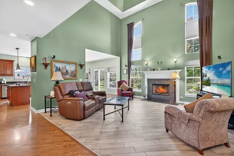 Living - 12820 Tipperary Ln, Plainfield, IL 60585 photo 2 of 5