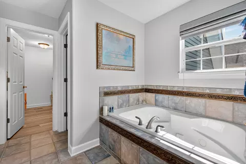 Bath - 12820 Tipperary Ln, Plainfield, IL 60585 photo 6 of 7