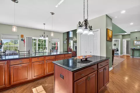 Kitchen - 12820 Tipperary Ln, Plainfield, IL 60585 photo 4 of 6