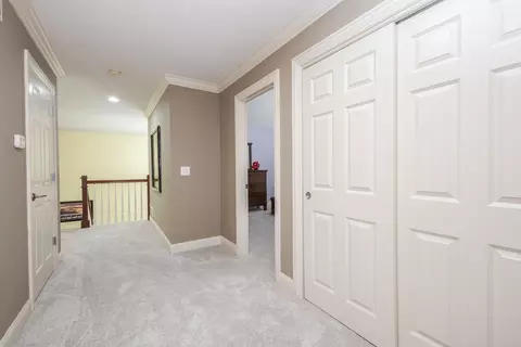 Entry Way - 6 Stonebrook Ct, Bloomington, IL 61704 photo 3 of 4
