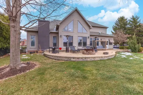 Exterior - 6 Stonebrook Ct, Bloomington, IL 61704 photo 9 of 9