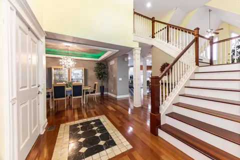 Entry Way - 6 Stonebrook Ct, Bloomington, IL 61704 photo 1 of 4