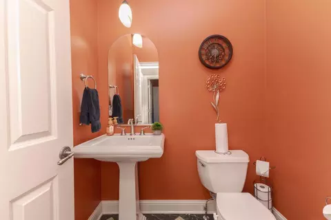 Bath - 6 Stonebrook Ct, Bloomington, IL 61704 photo 1 of 6