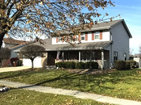 1861 Grand Prairie Dr, New Lenox, IL 60451