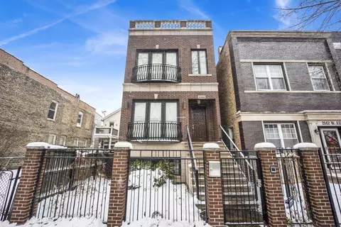2144 W Erie St, Chicago, IL 60612