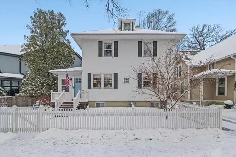 1142 Oakwood Ave, Wilmette, IL 60091