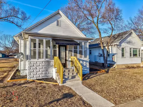 1428 W Main St, Ottawa, IL 61350