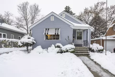 216 S Martin Ave, Waukegan, IL 60085