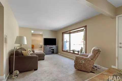 Other - 62 Ridge Ct, Lindenhurst, IL 60046 photo 1 of 4