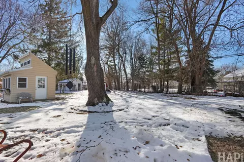 Exterior - 62 Ridge Ct, Lindenhurst, IL 60046 photo 4 of 4