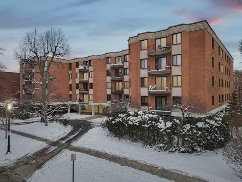 835 Judson Ave #305, Evanston, IL 60202