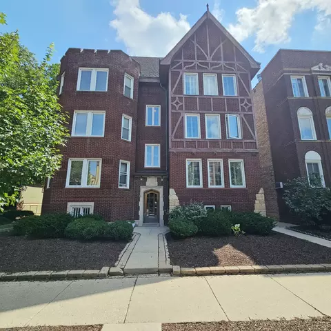 424 Wisconsin Ave #3N, Oak Park, IL 60302