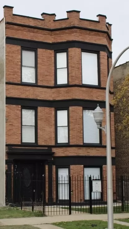3660 W Grenshaw St, Chicago, IL 60624